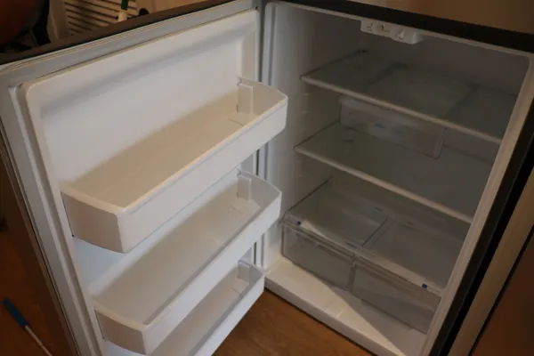 Interior fridge and freezer clean
